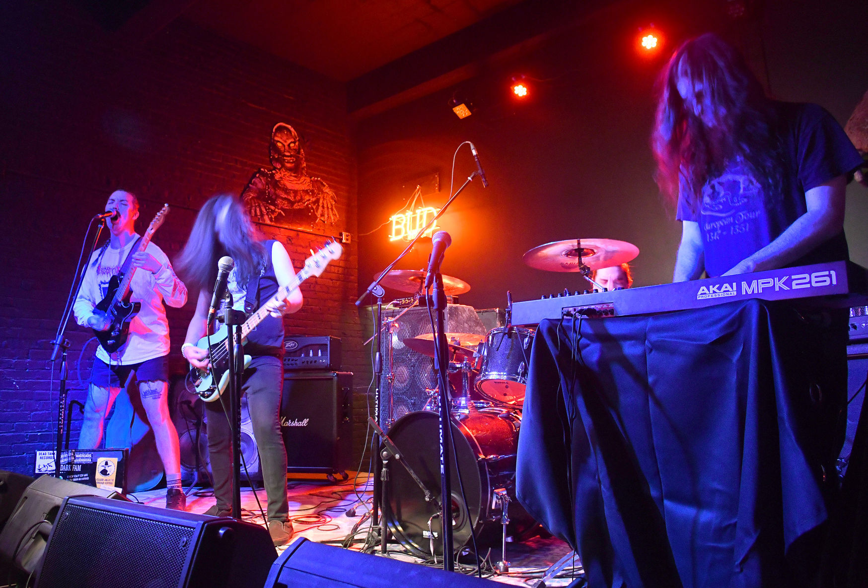 090221-qc-nws-raccoonmotel-060
